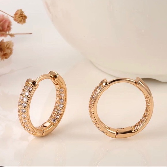 NEW 18K ROSE GOLD HOOP EARRINGS - Picture 6 of 8